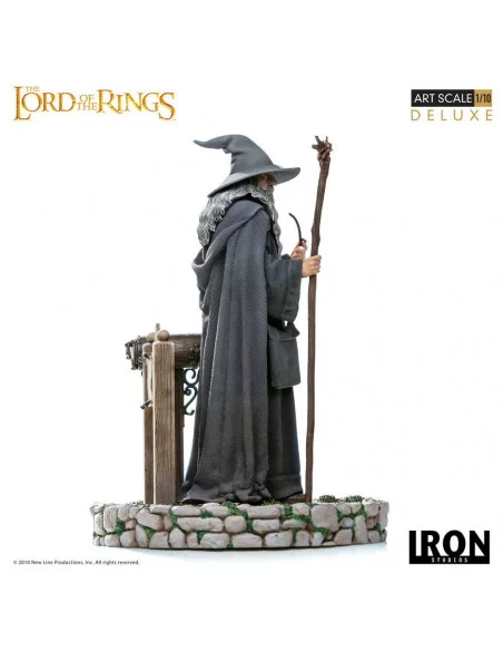 es::El Señor de los Anillos Estatua 1/10 Deluxe Art Scale Gandalf 23 cm