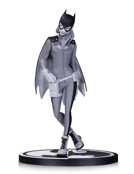 Batman Black & White Estatua Batgirl by Babs Tarr -10