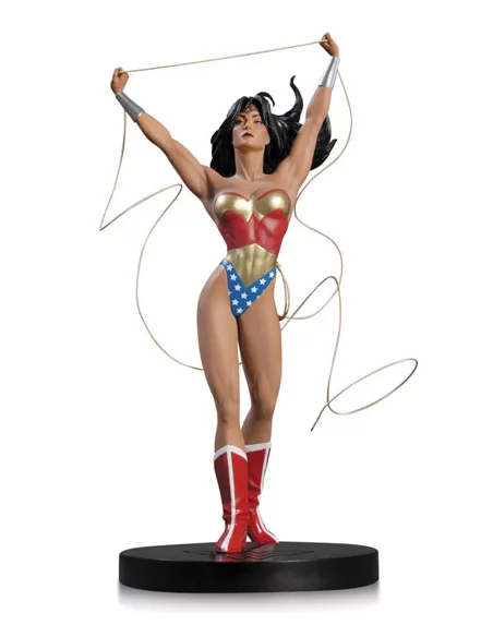 es::DC Designer Series Estatua 1/6 Wonder Woman by Adam Hughes 38 cm