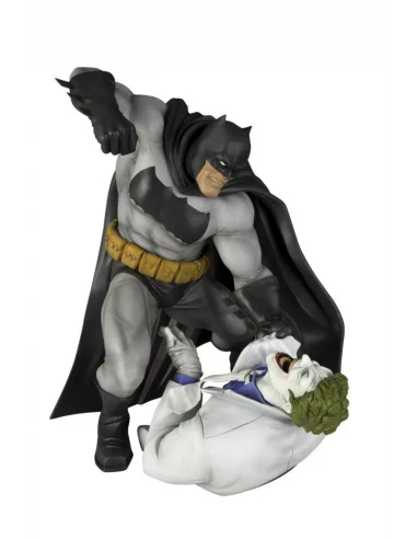 es::Batman Estatua ARTFX 1/6 The Dark Knight Returns 30 cm